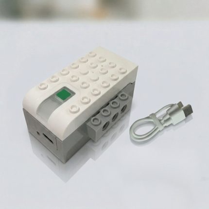 Перезаряджуваний Bluetooth хаб WeDo 2.0 з вбудованим літієвим акумулятором та USB-кабелем для перезаряджуваних STEM-моделей
