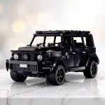 Конструктор Mercedes-Benz G-Class чорного кольору на білому мармурі колекційний Гелендваген